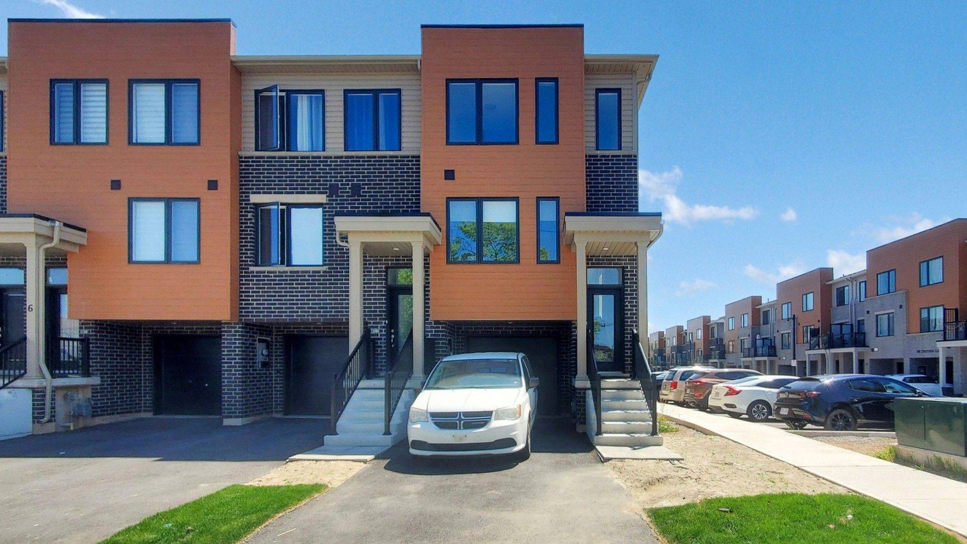 Hamilton, ON L8H 0B5,2 Reid AVE N