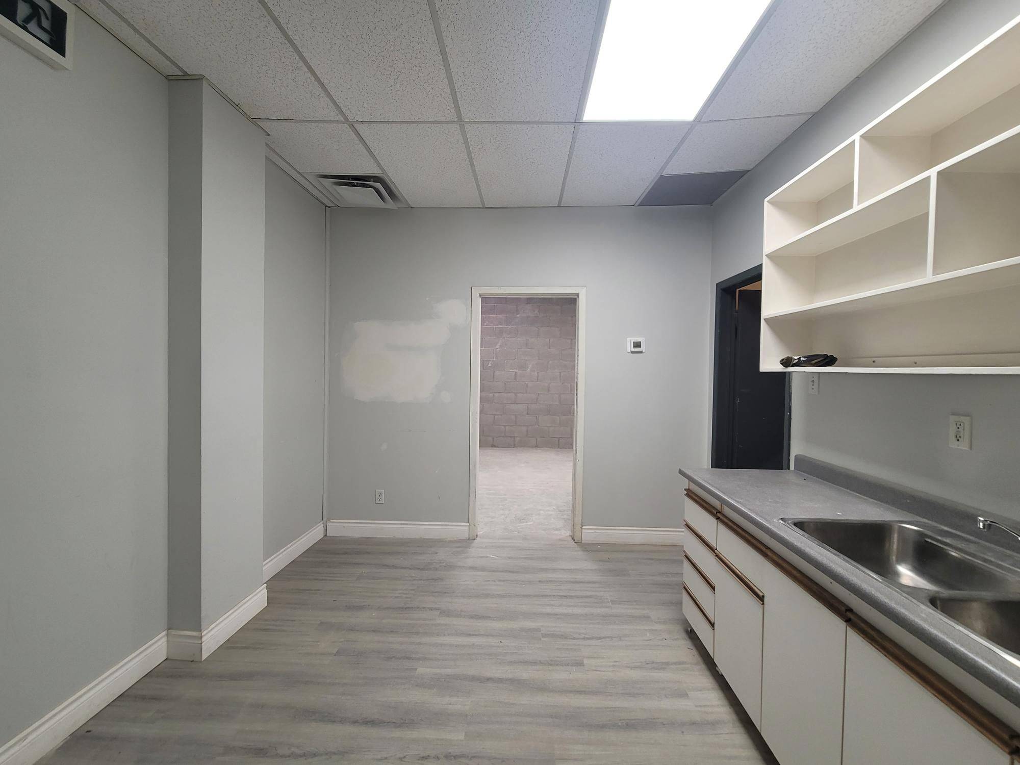Markham, ON L3R 3A2,100 Amber ST #5