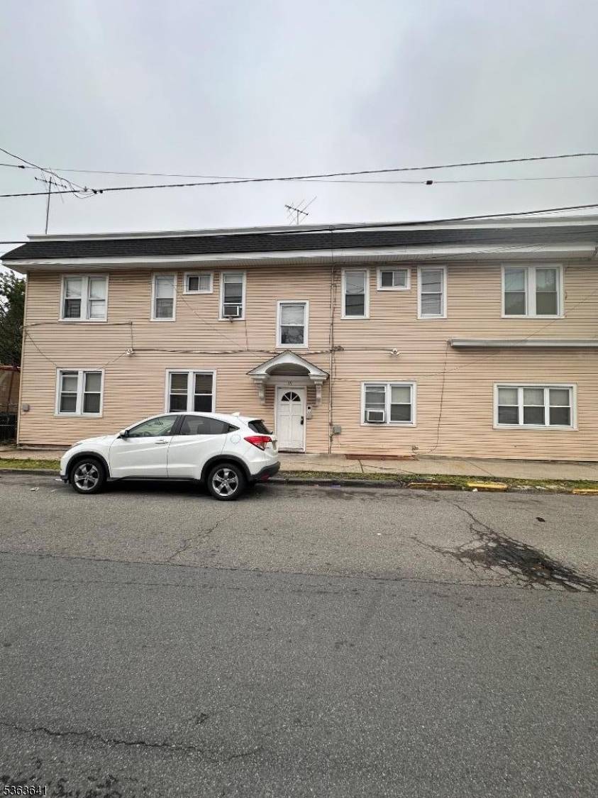 Irvington Twp., NJ 07111,1 Norwood Ave #2R