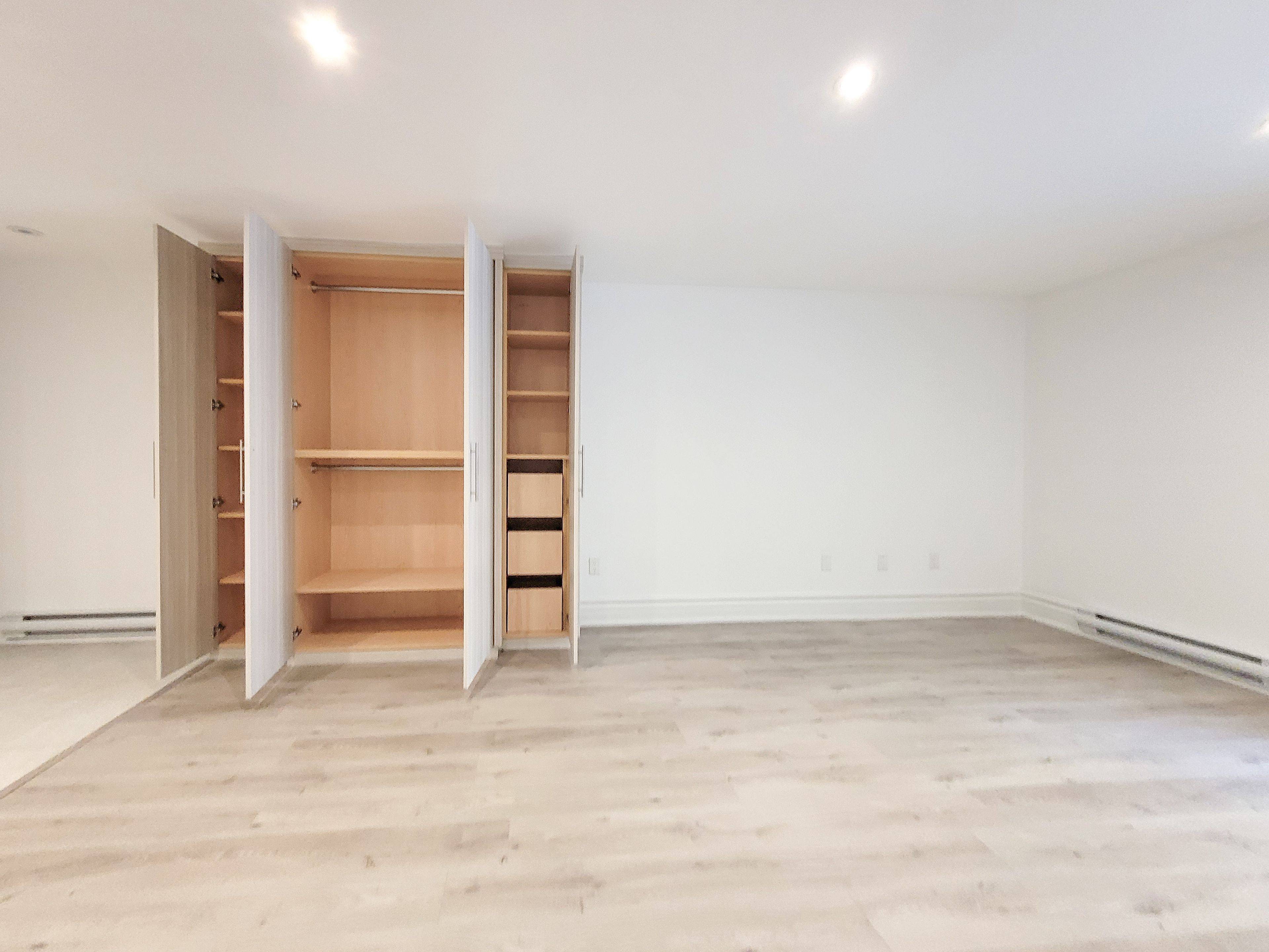 Toronto E01, ON M4L 3A7,18 Coxwell AVE #Lower
