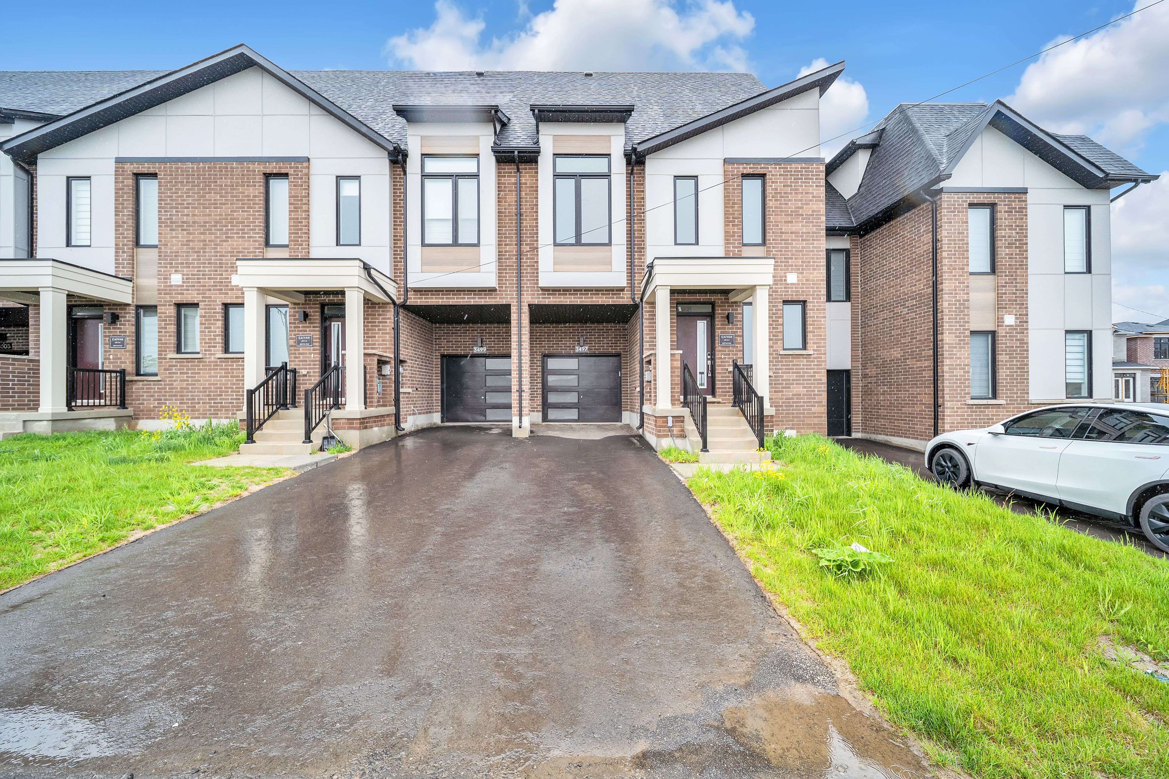 Oakville, ON L6H 7W5,3497 Post RD