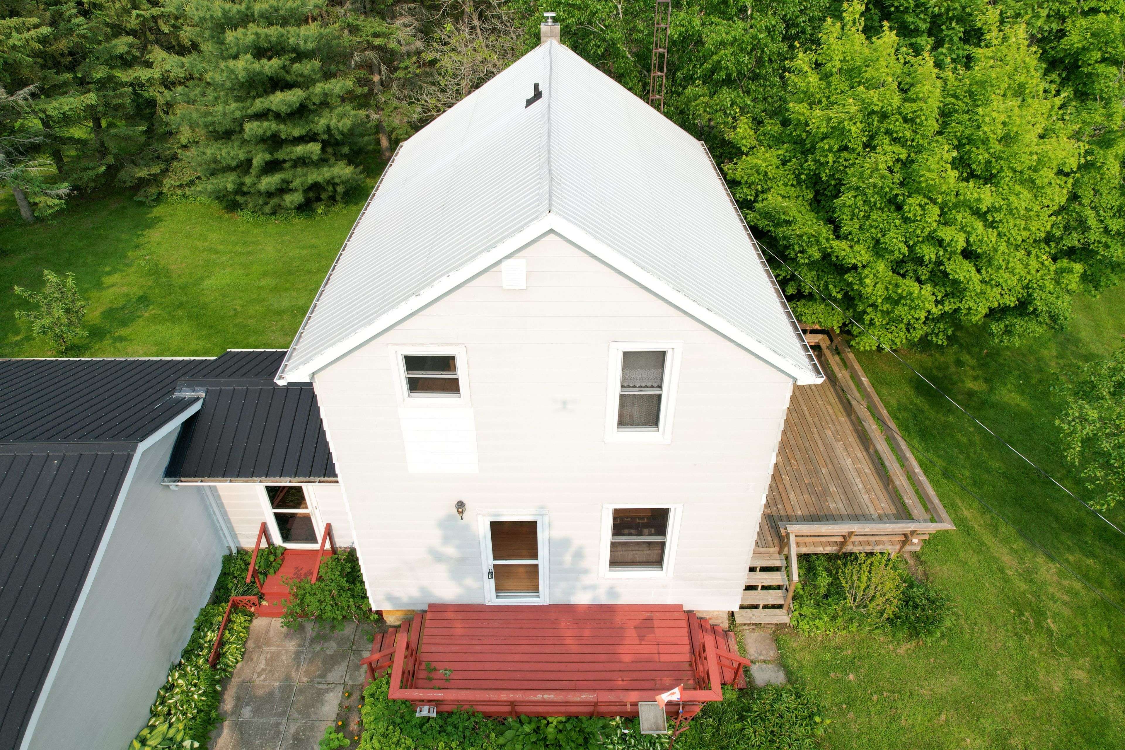 Front Of Leeds & Seeleys Bay, ON K7G 2V4,344 Cunningham RD