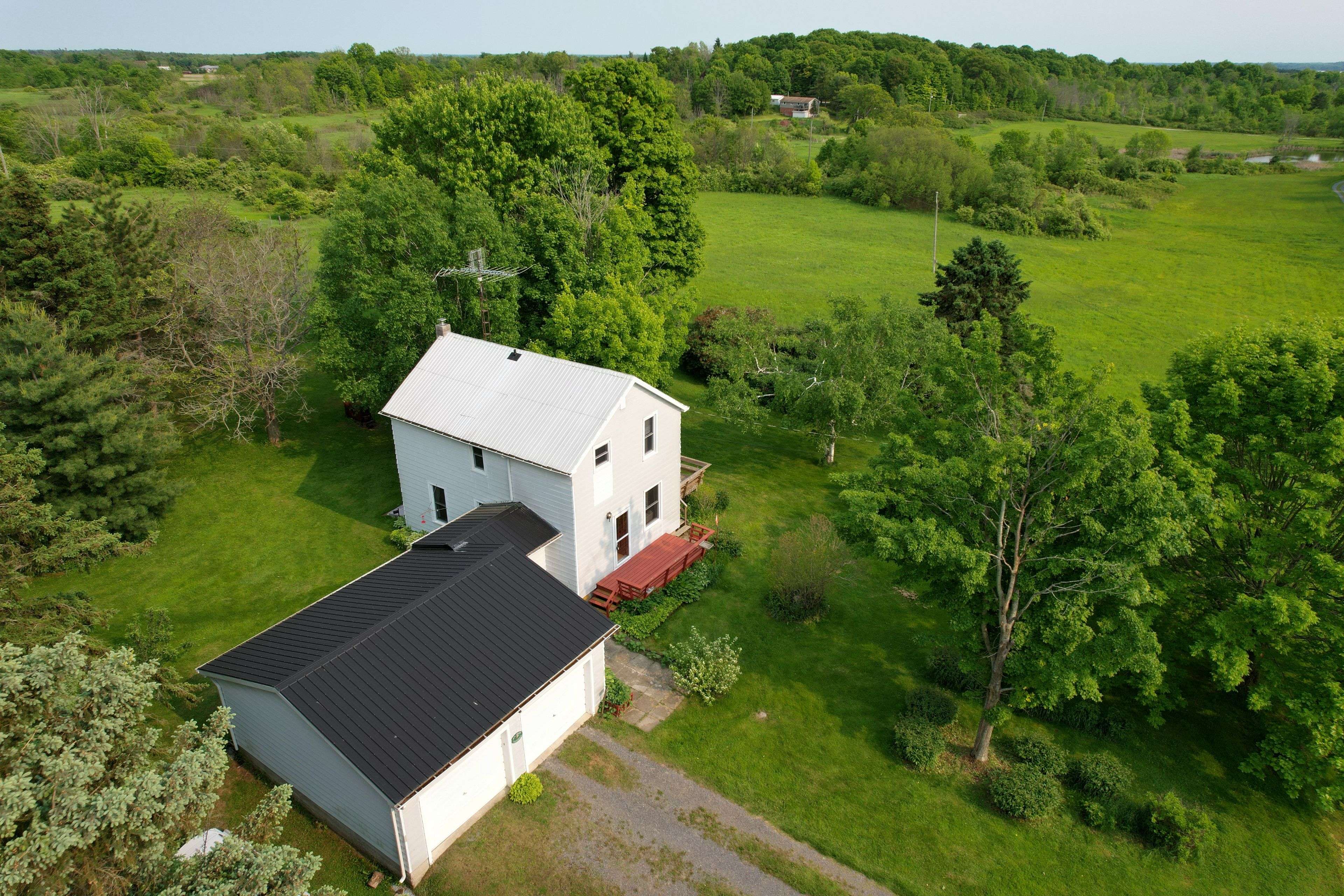 Front Of Leeds & Seeleys Bay, ON K7G 2V4,344 Cunningham RD