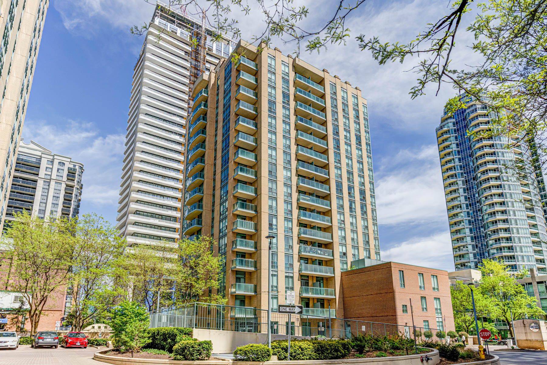 Toronto C14, ON M2N 7E6,28 Olive AVE ##1111