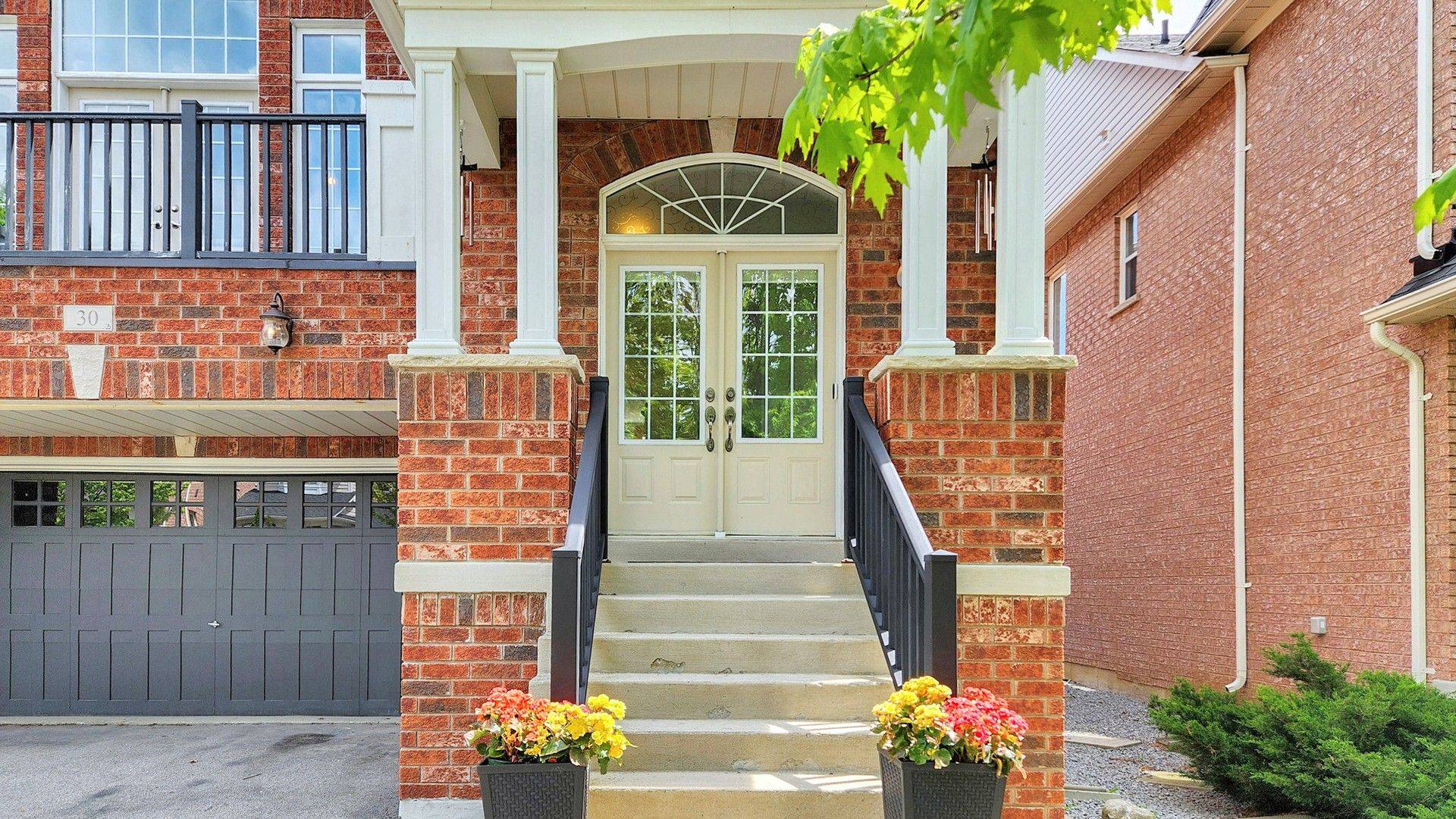 Whitchurch-stouffville, ON L4A 0K7,30 Hoppington AVE