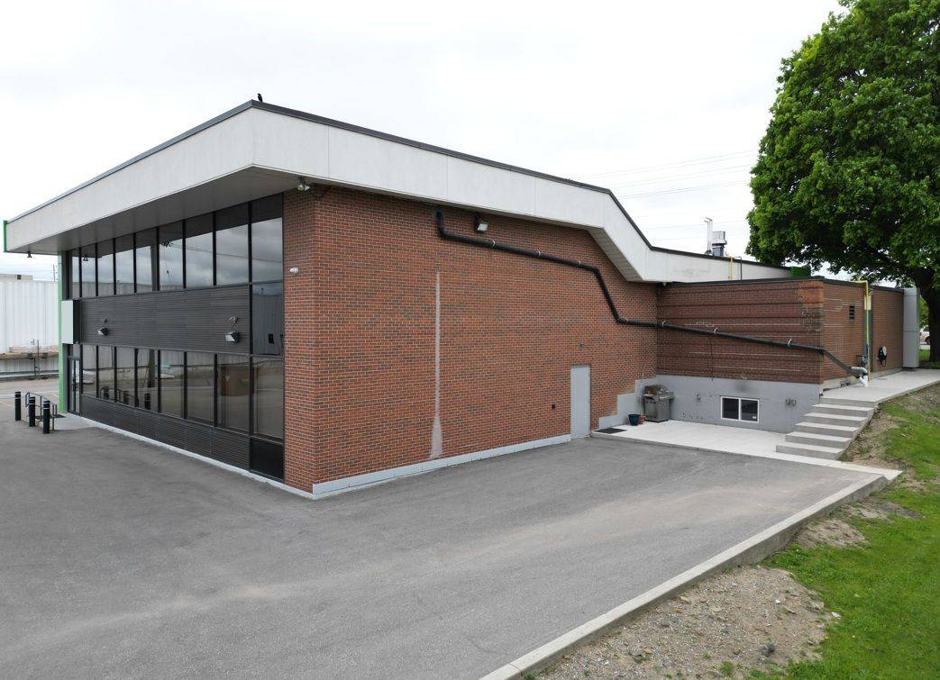 Brampton, ON L6T 2J9,8125 Dixie RD
