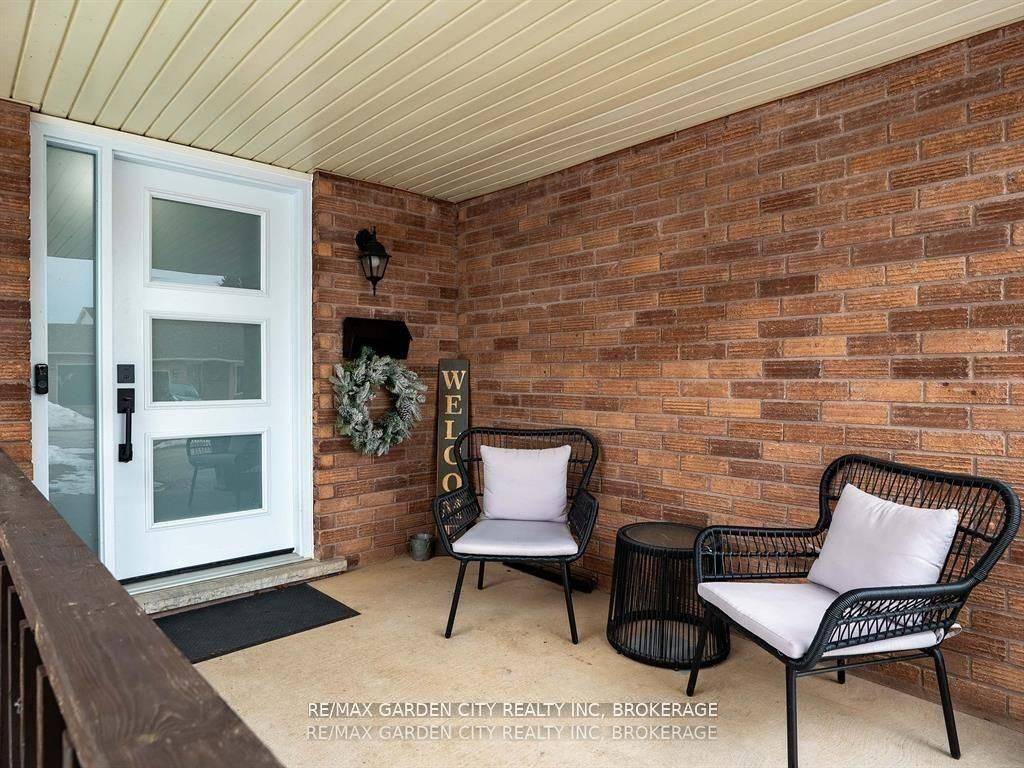 St. Catharines, ON L2S 3C1,11 Vintage CRES