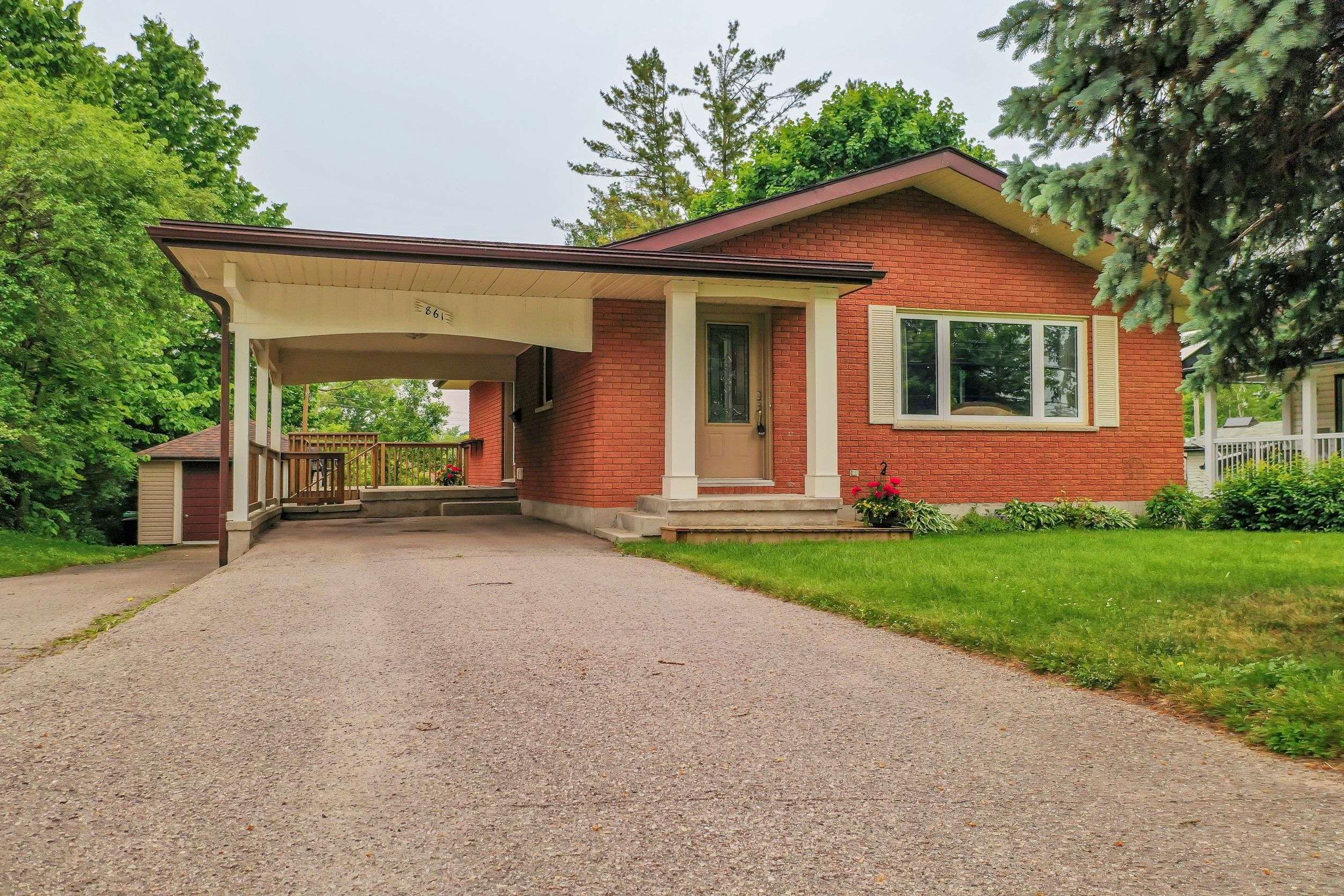 Peterborough North, ON K9H 5R7,861 Hilliard ST