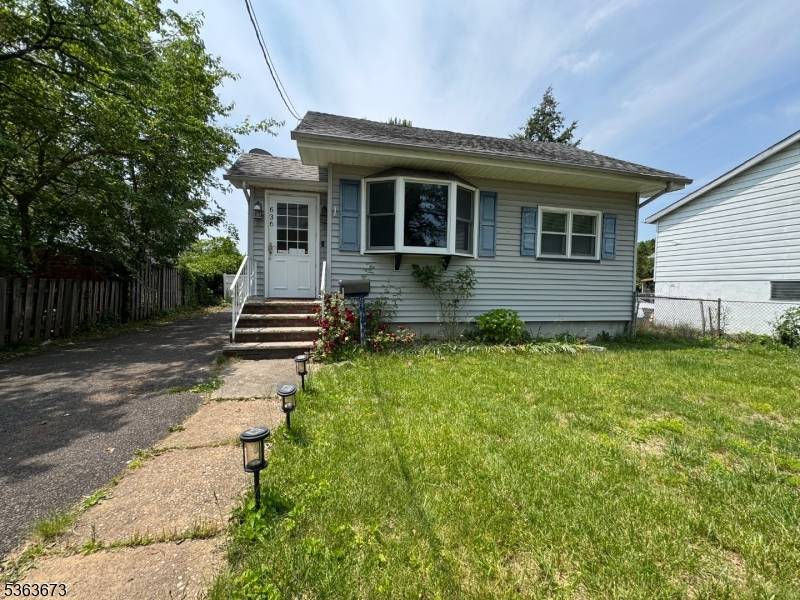 Rahway City, NJ 07065,636 Linden Ave