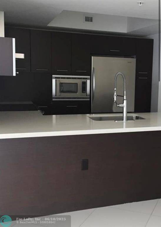 Sunny Isles Beach, FL 33160,250 Sunny Isles #601