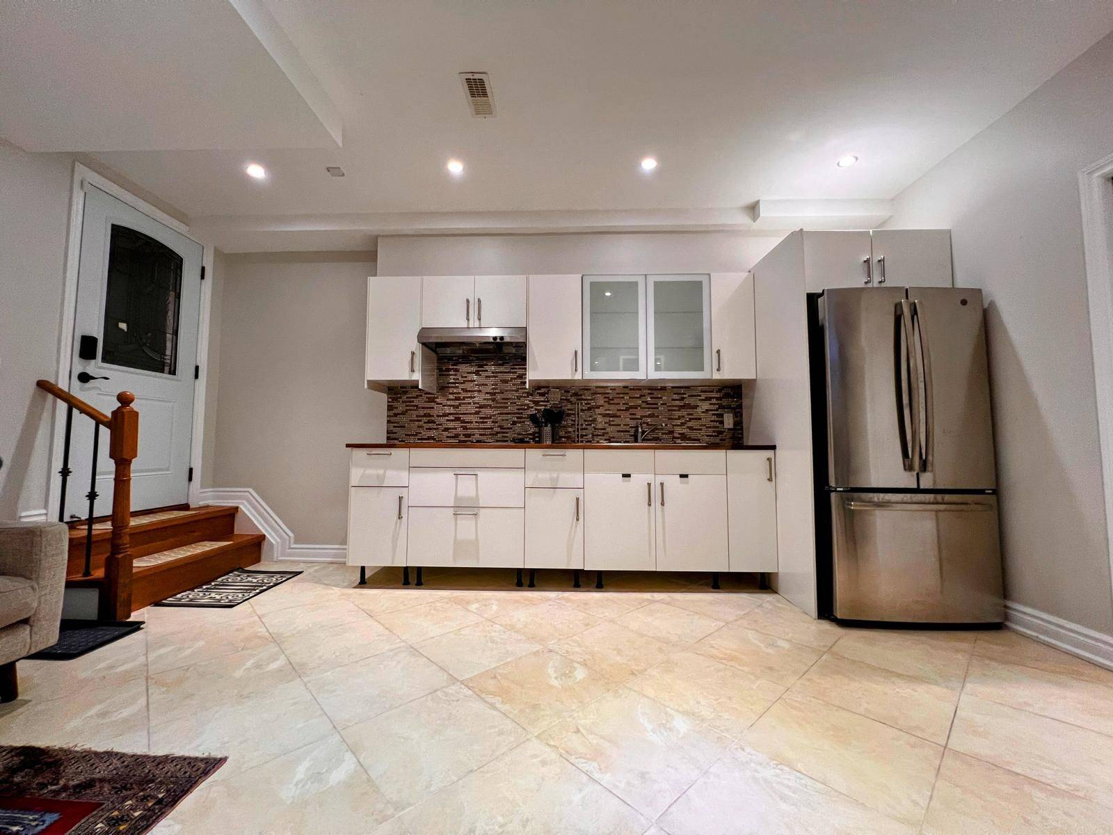 Oakville, ON L6M 0W1,167 Cherryhurst RD #Lower