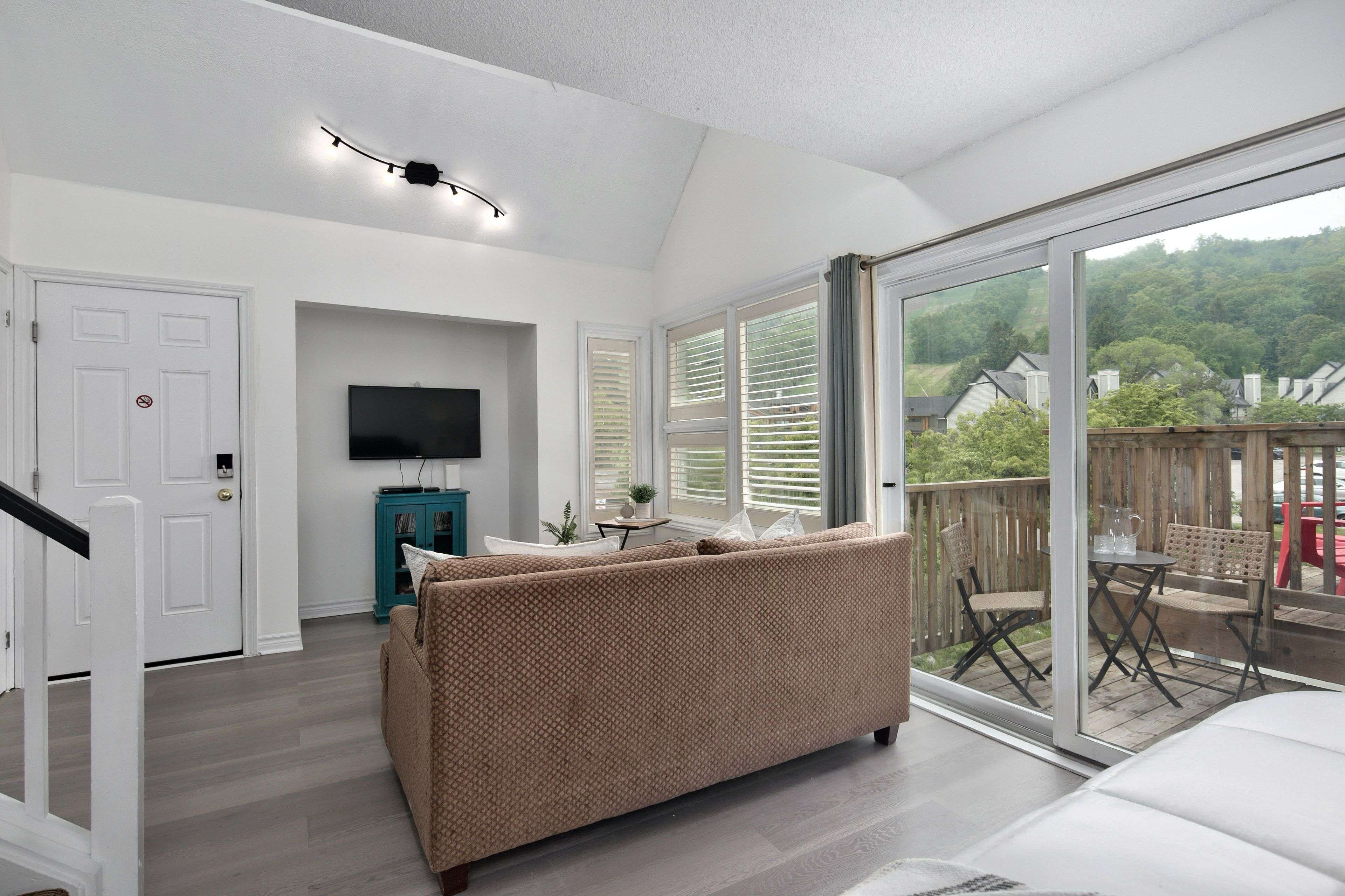 Blue Mountains, ON L9Y 0N6,796468 Grey 19 RD #116