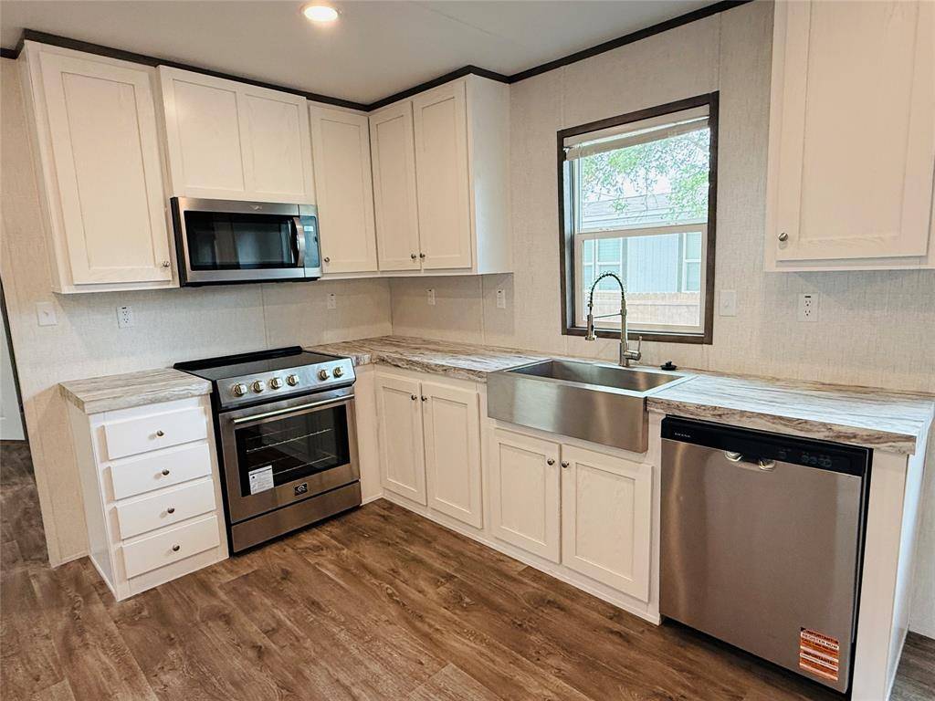 Granbury, TX 76048,3003 Elmwood Drive