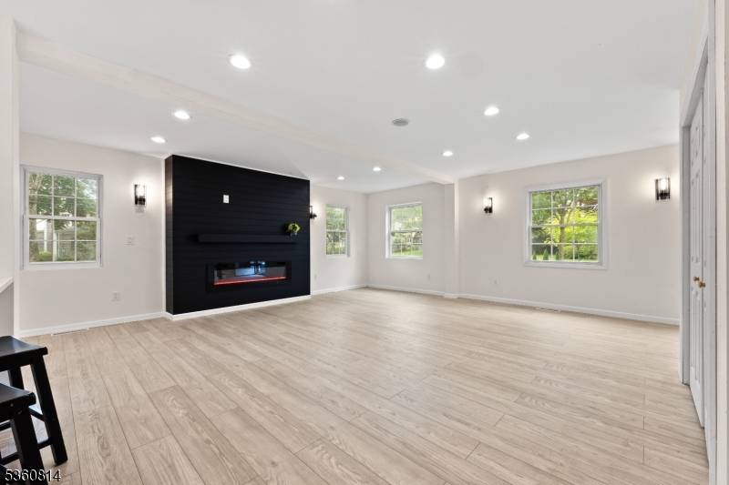 River Edge Boro, NJ 07661,428 Elm Ave