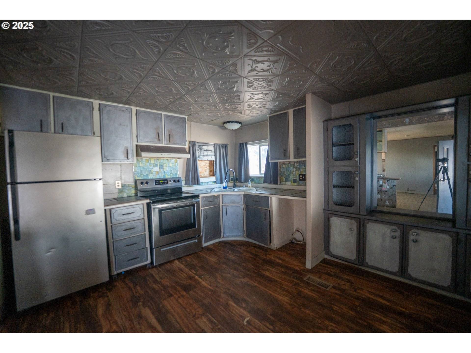 Hermiston, OR 97838,1135 NW 3RD ST