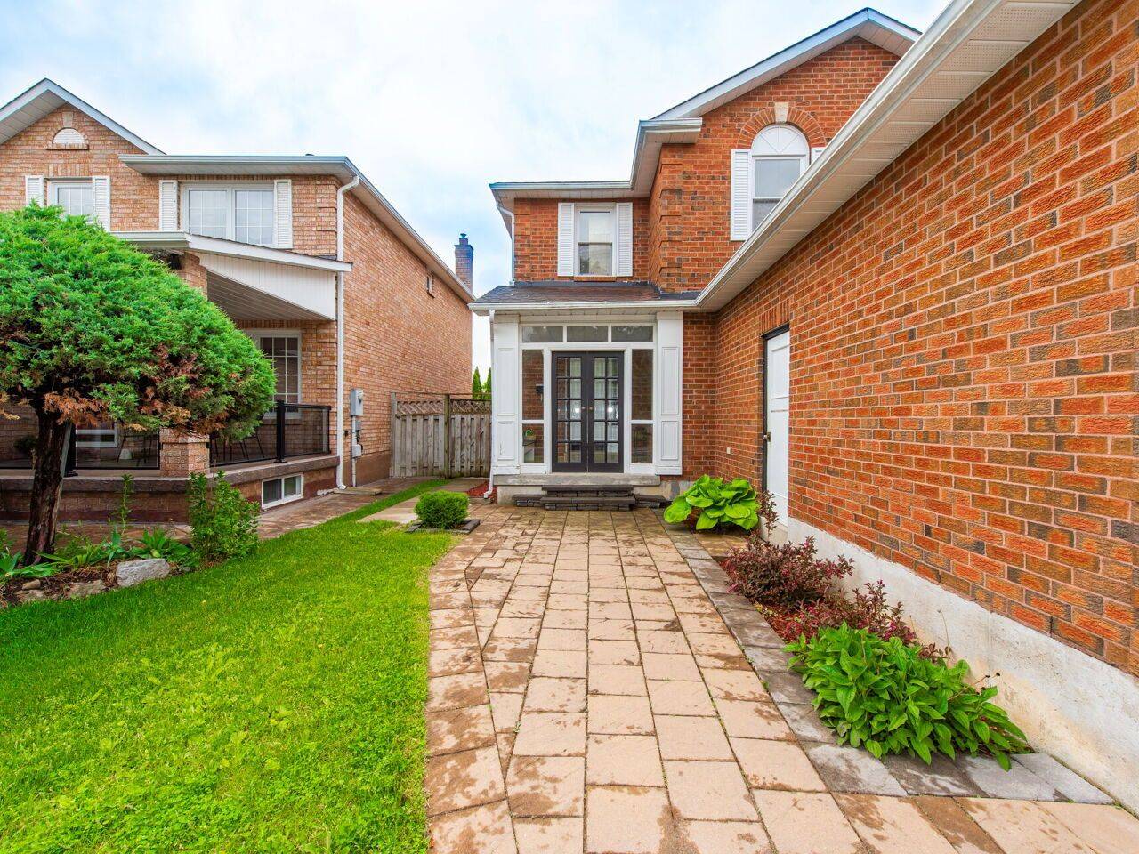 Vaughan, ON L6A 1T9,119 Cromwell RD