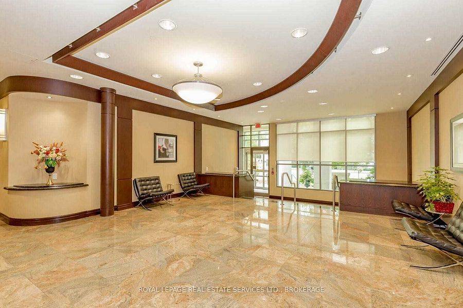 Mississauga, ON L5B 0C8,335 Rathburn RD W #303