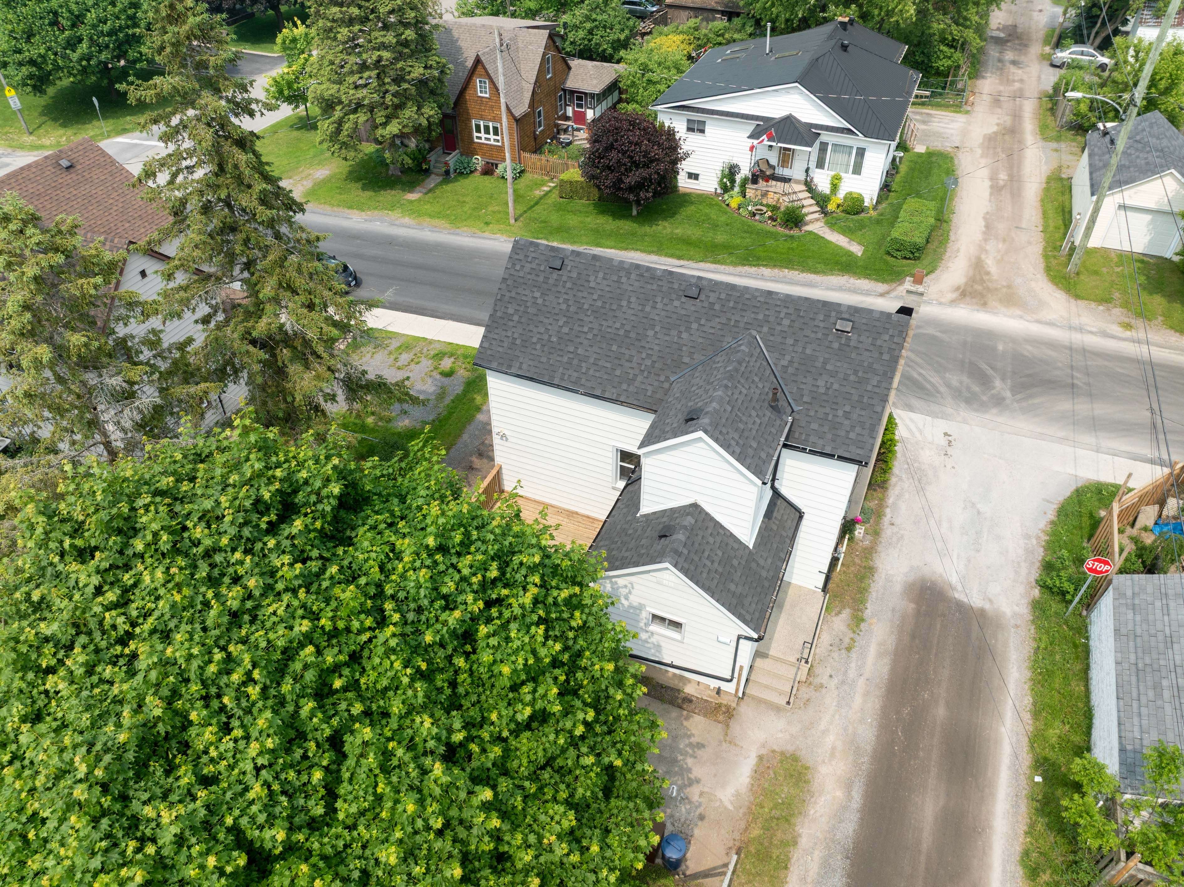 Gananoque, ON K7G 1S5,250 William ST N