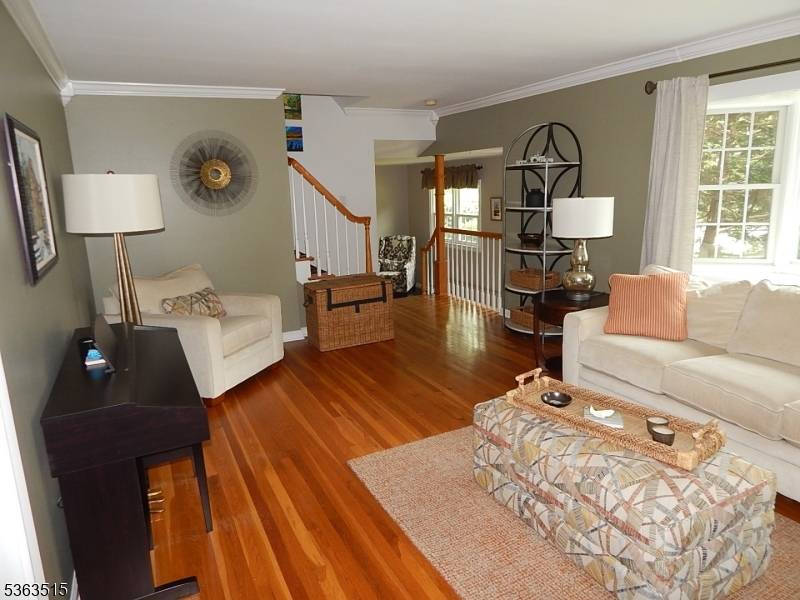 Fanwood Boro, NJ 07023,6 Sun Valley Way