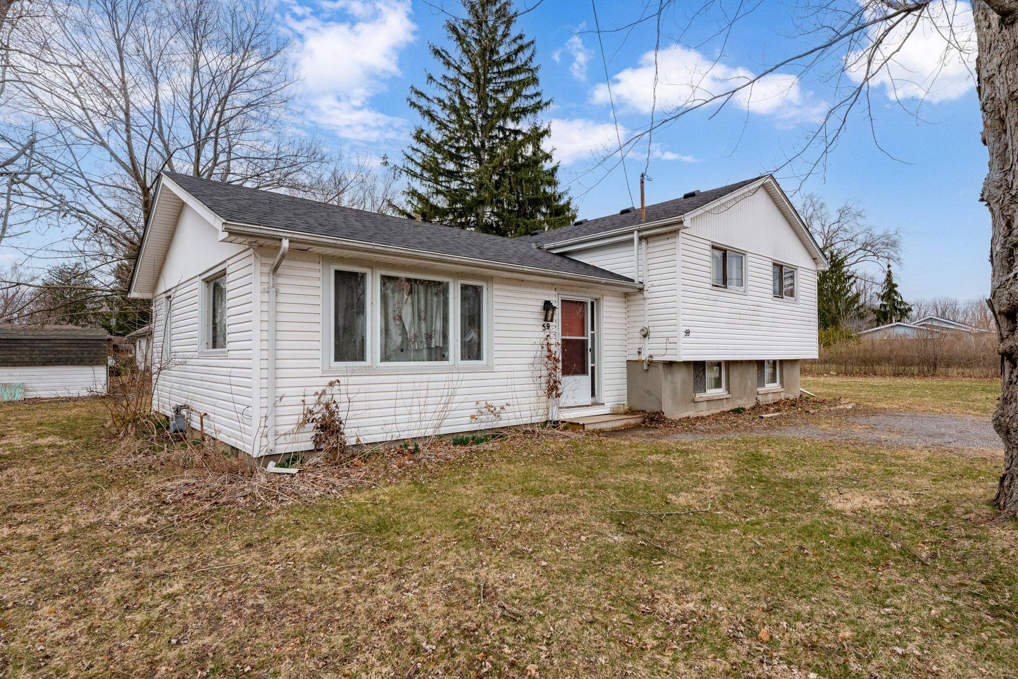 Fort Erie, ON L0S 1B0,59 Belvedere RD