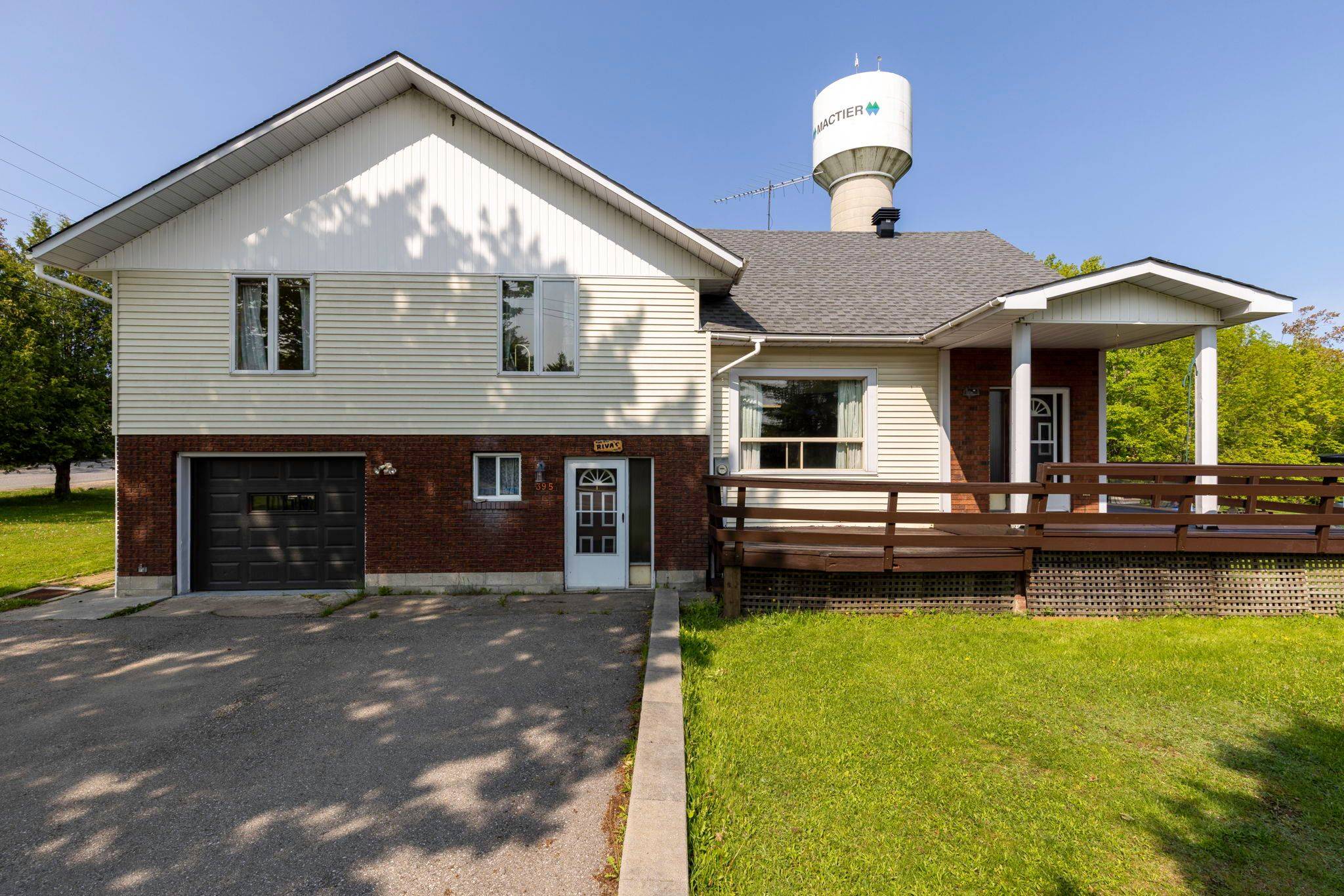 Georgian Bay, ON P0C 1H0,395 High ST