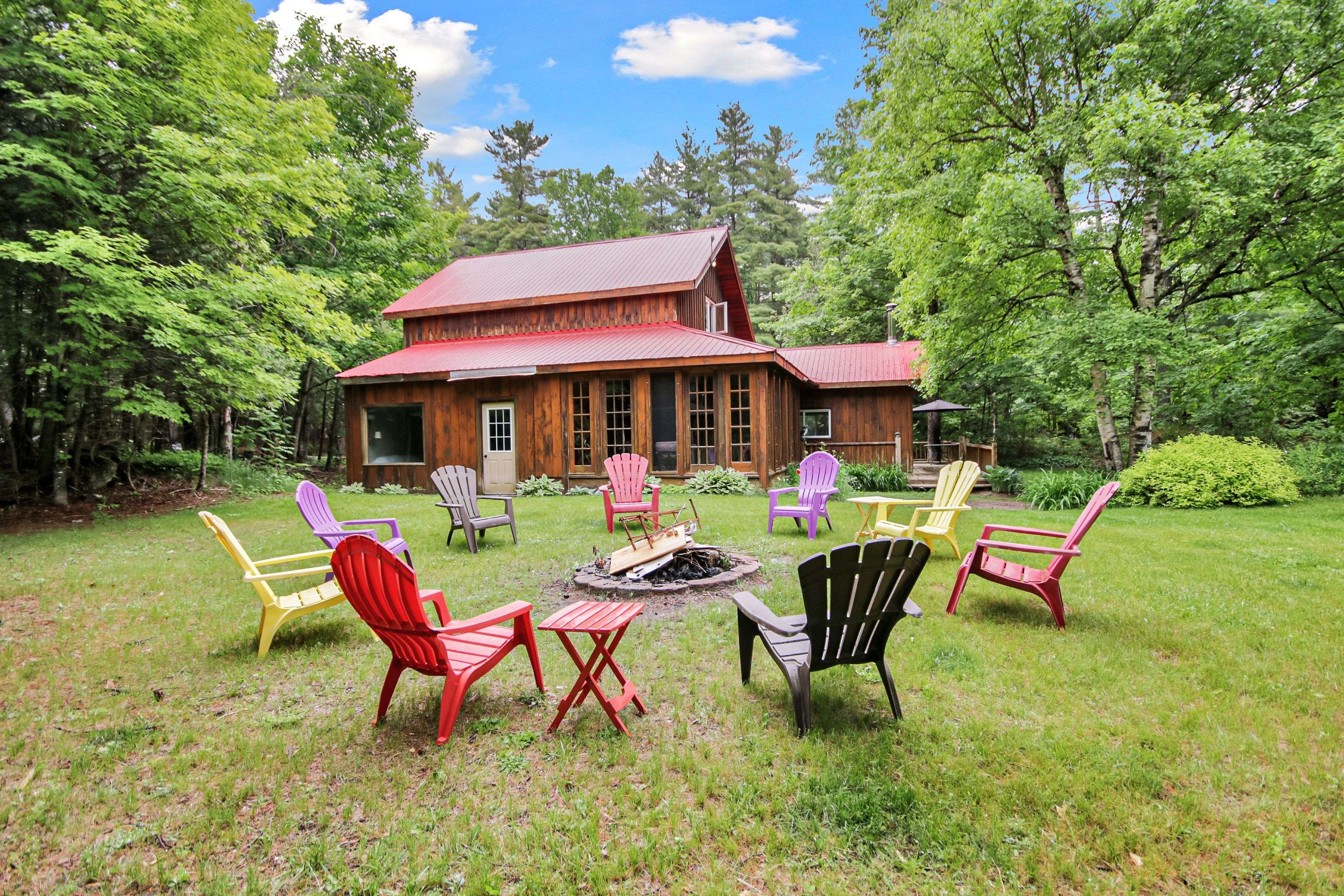 Lanark Highlands, ON K0G 1K0,828 Ashby RD