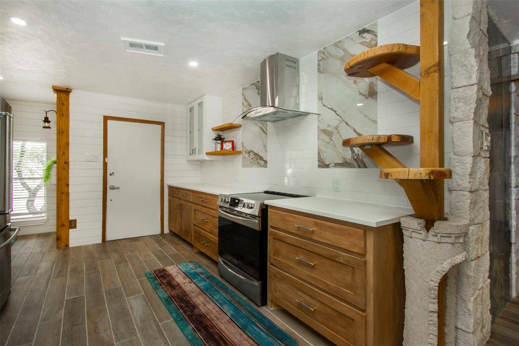 Dallas, TX 75230,10578 High Hollows Drive #269