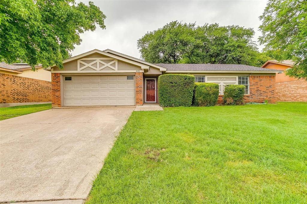 Burleson, TX 76028,828 Lynne Lane
