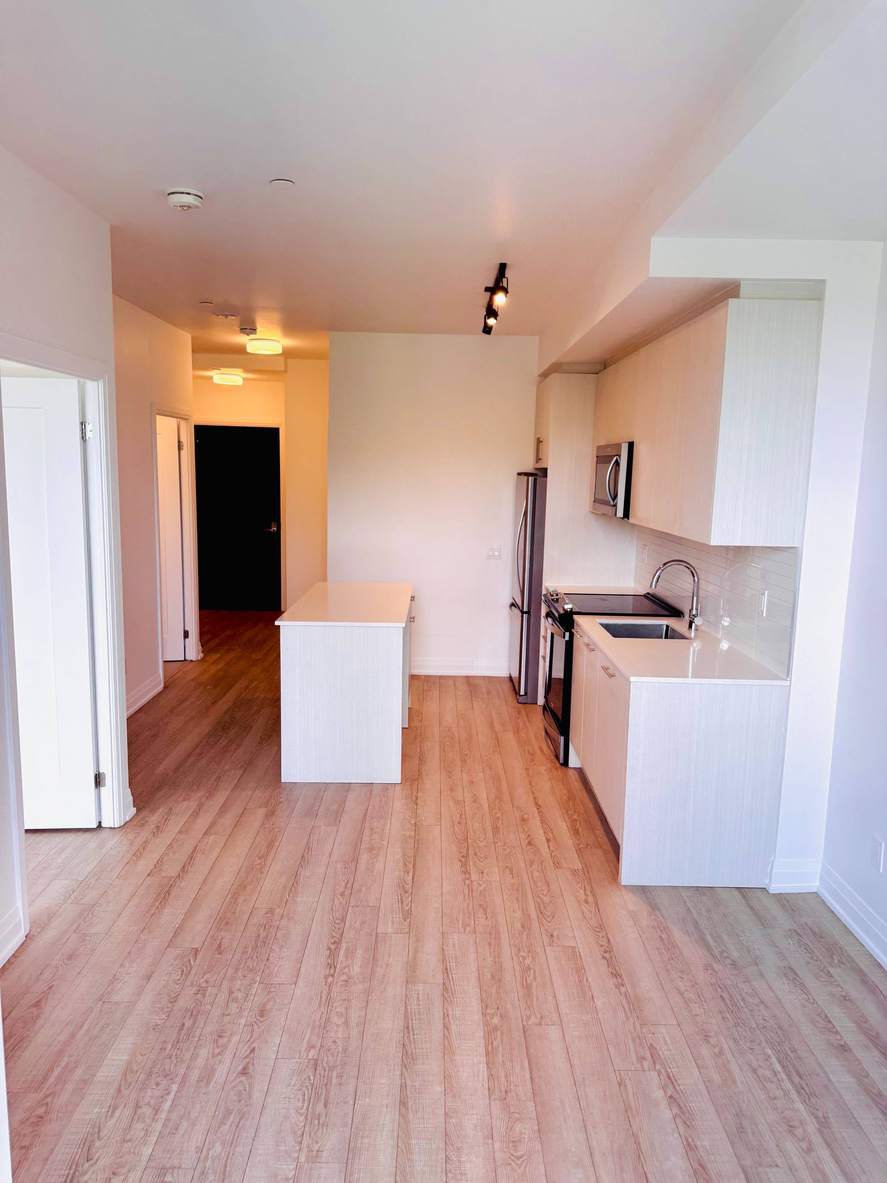 Toronto E02, ON M4C 0B3,286 Main ST #321