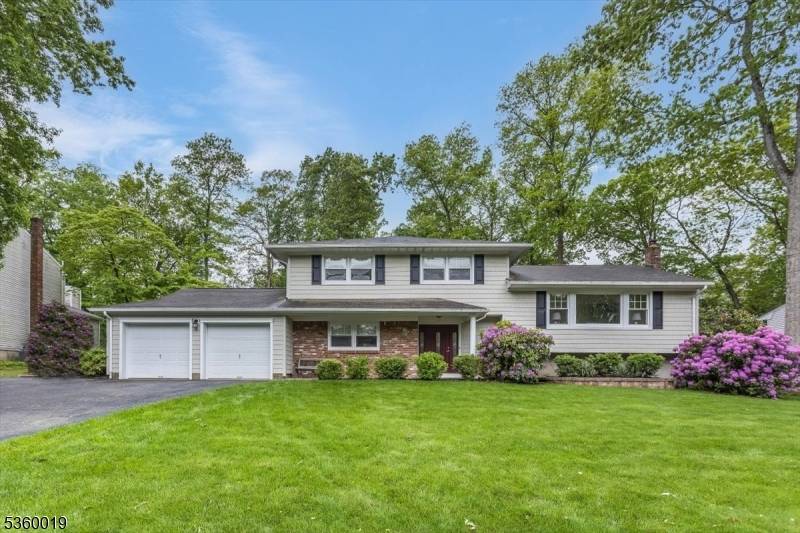 Roxbury Twp., NJ 07876,18 W Circuit Dr