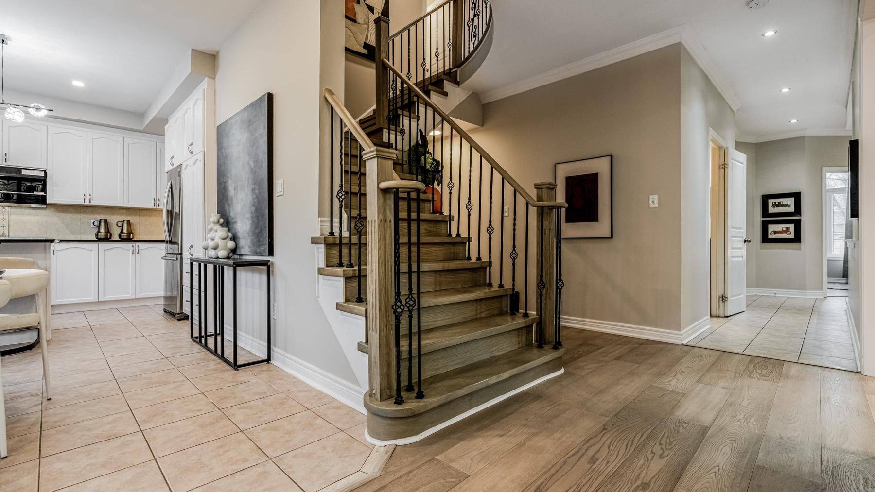 Oakville, ON L6M 5J4,2292 Blue Oak CIR