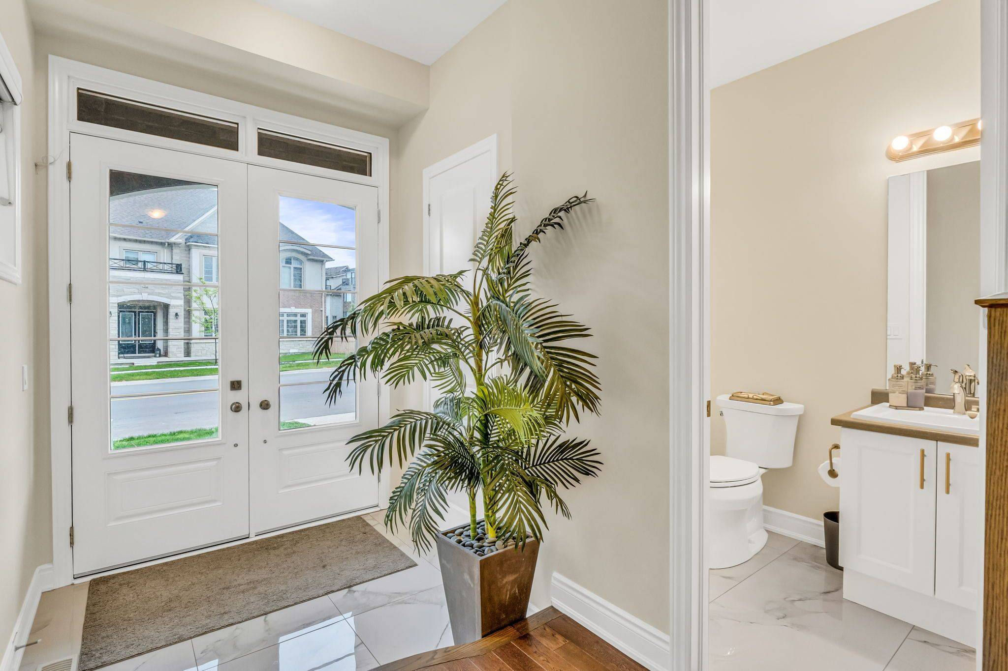 Oakville, ON L6H 0Y9,3473 Post RD