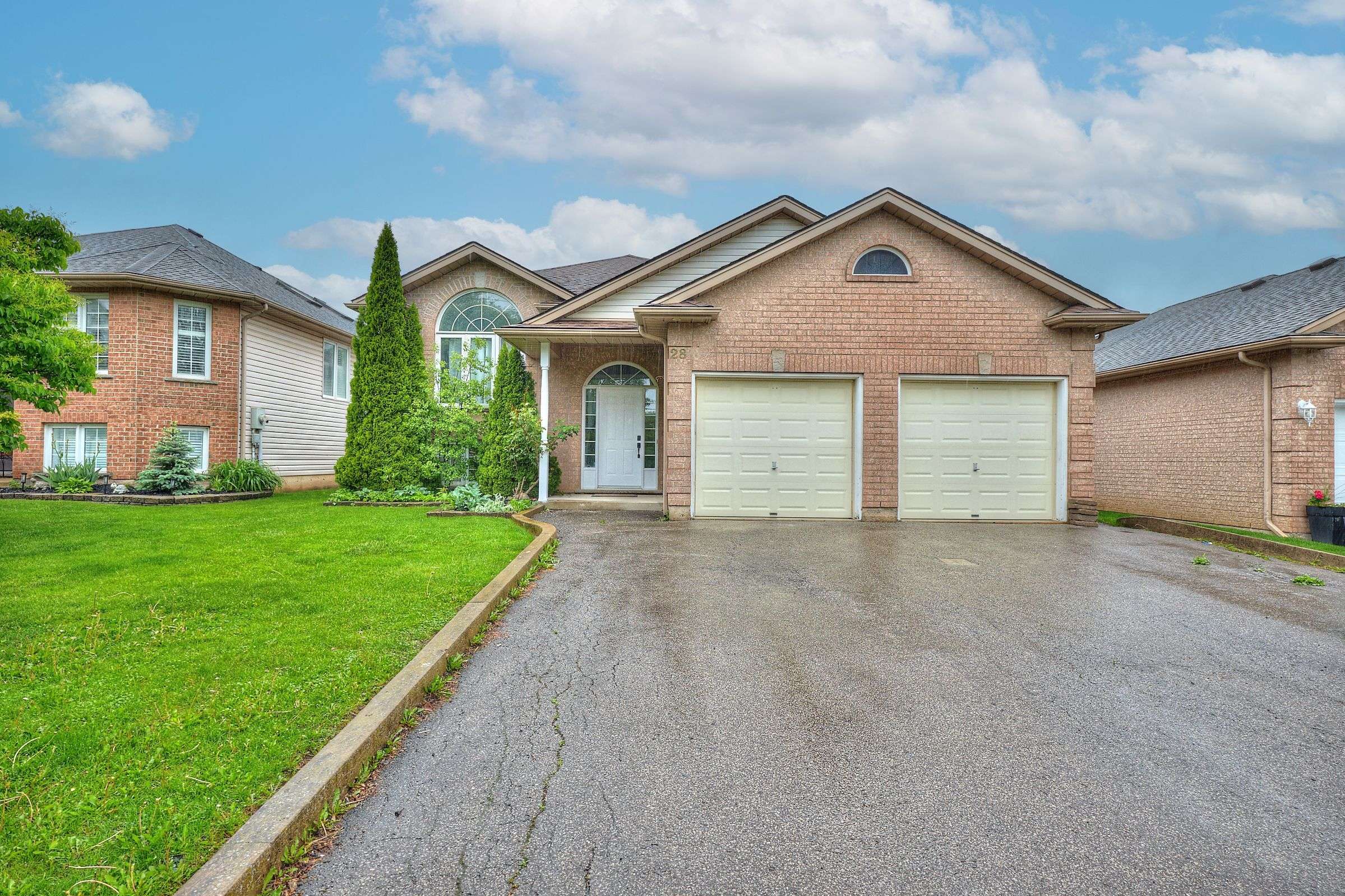 Welland, ON L3C 7K7,28 QUAKER RD