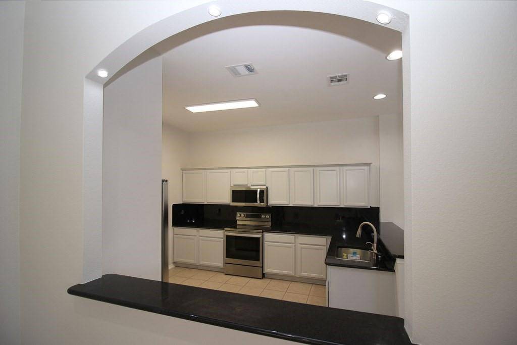 Dallas, TX 75252,17450 Energy Lane
