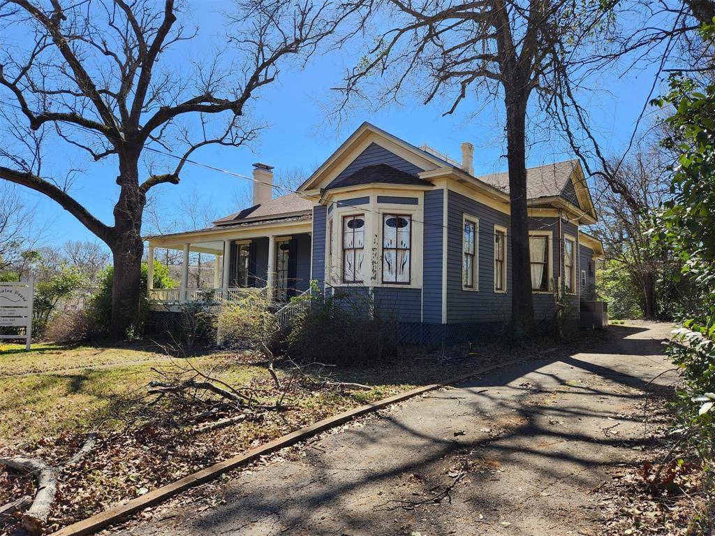 Palestine, TX 75801,1011 S Sycamore Street