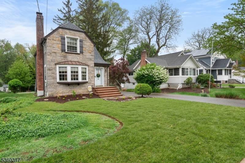 West Caldwell Twp., NJ 07006,35 Farrington St
