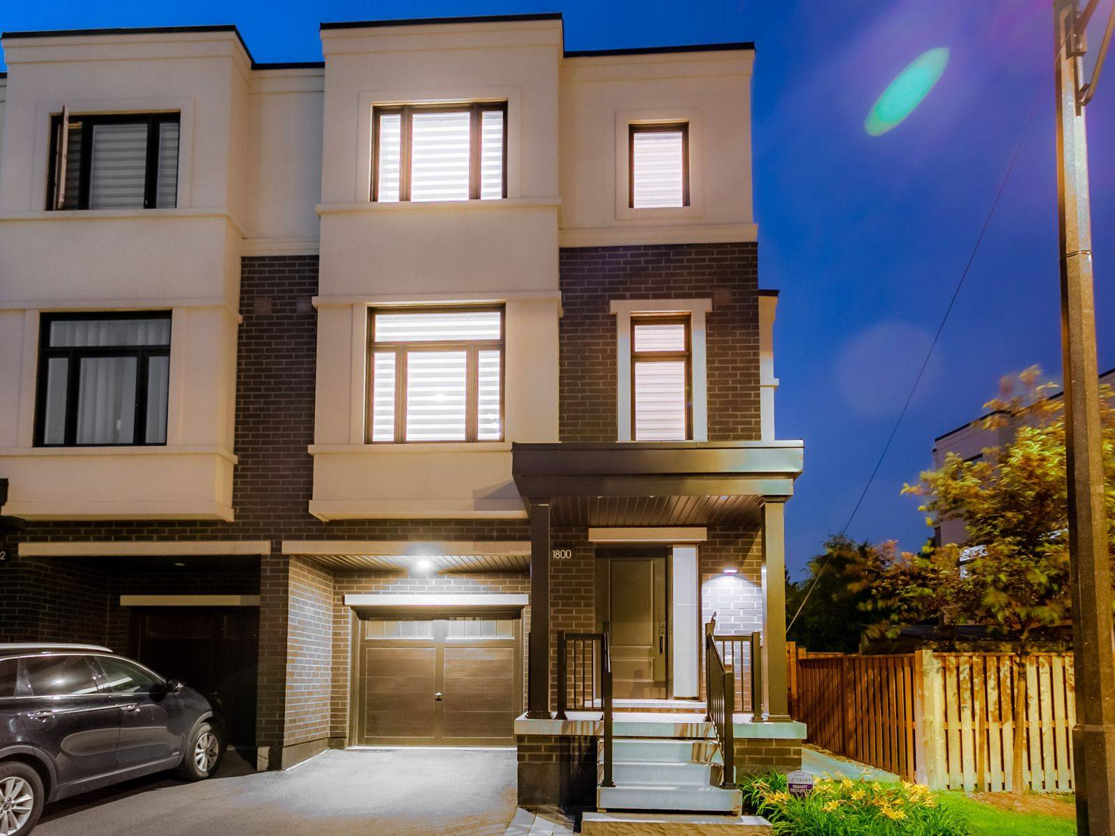 Mississauga, ON L4W 0E8,1800 Mitoff PL