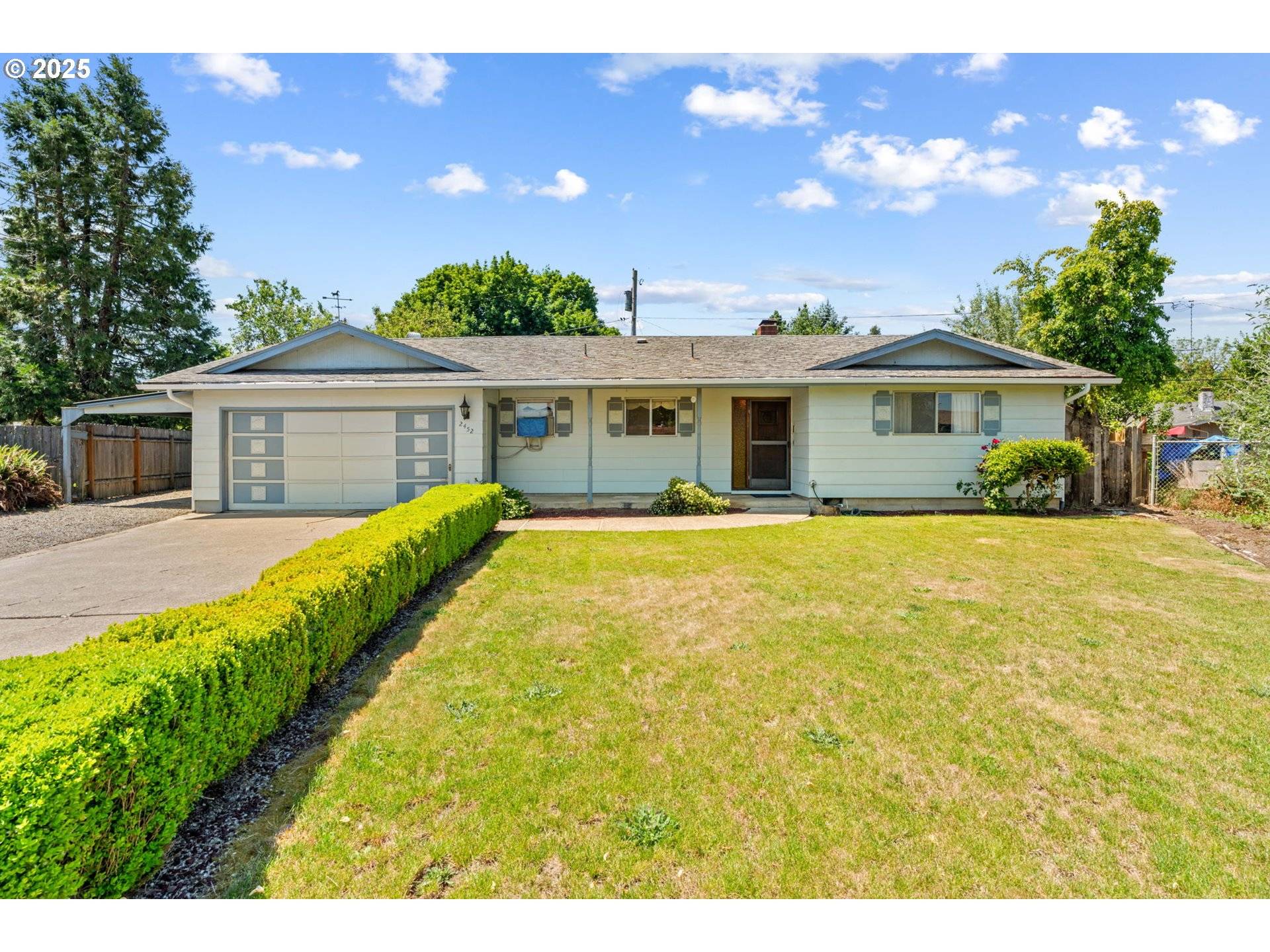 Eugene, OR 97404,2452 BEAVER ST