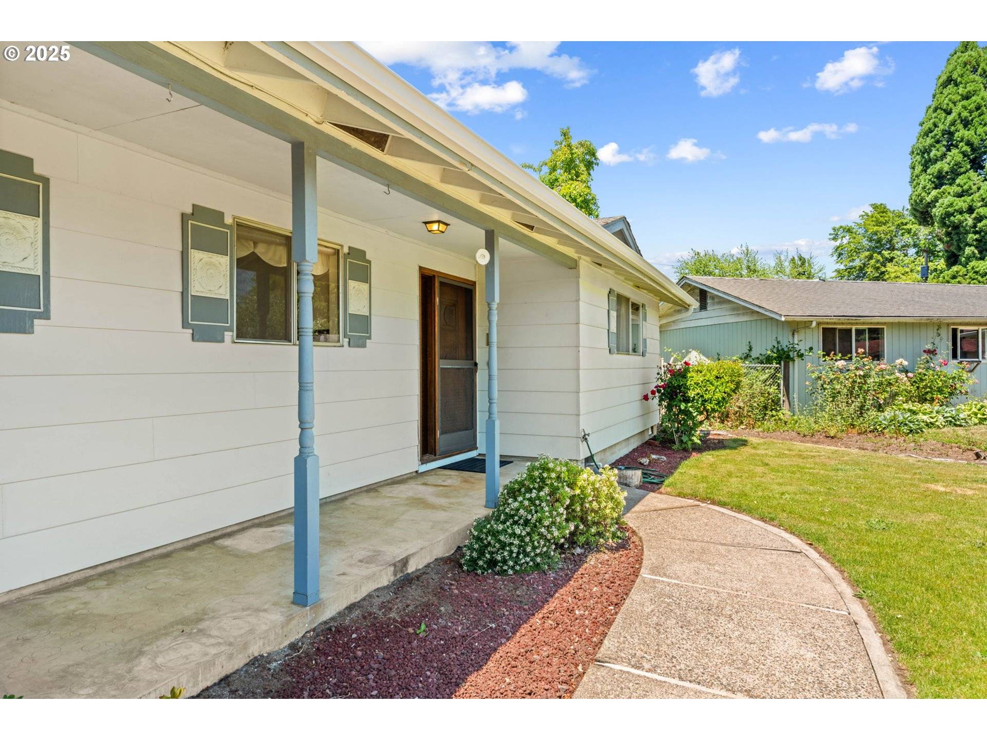 Eugene, OR 97404,2452 BEAVER ST