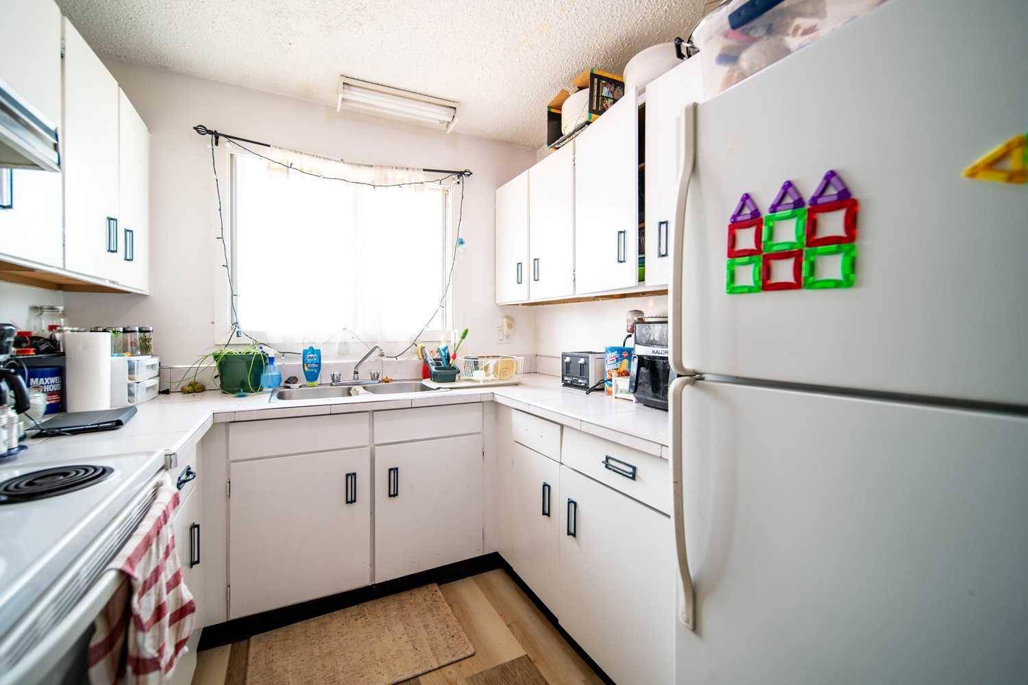 Wainwright, AB T9W 1J3,1601 5 AVE