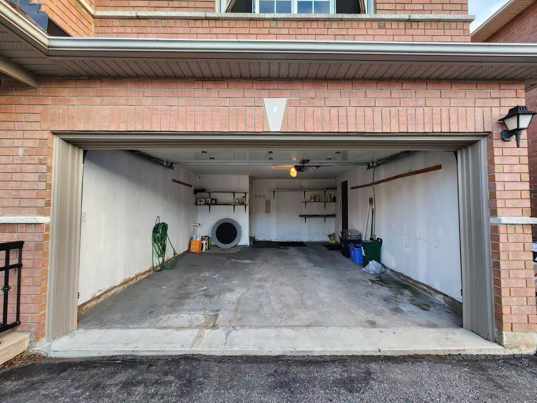 Markham, ON L6C 2X9,77 Westchester CRES