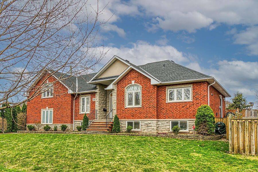Grimsby, ON L3M 4W7,338 CENTRAL AVE