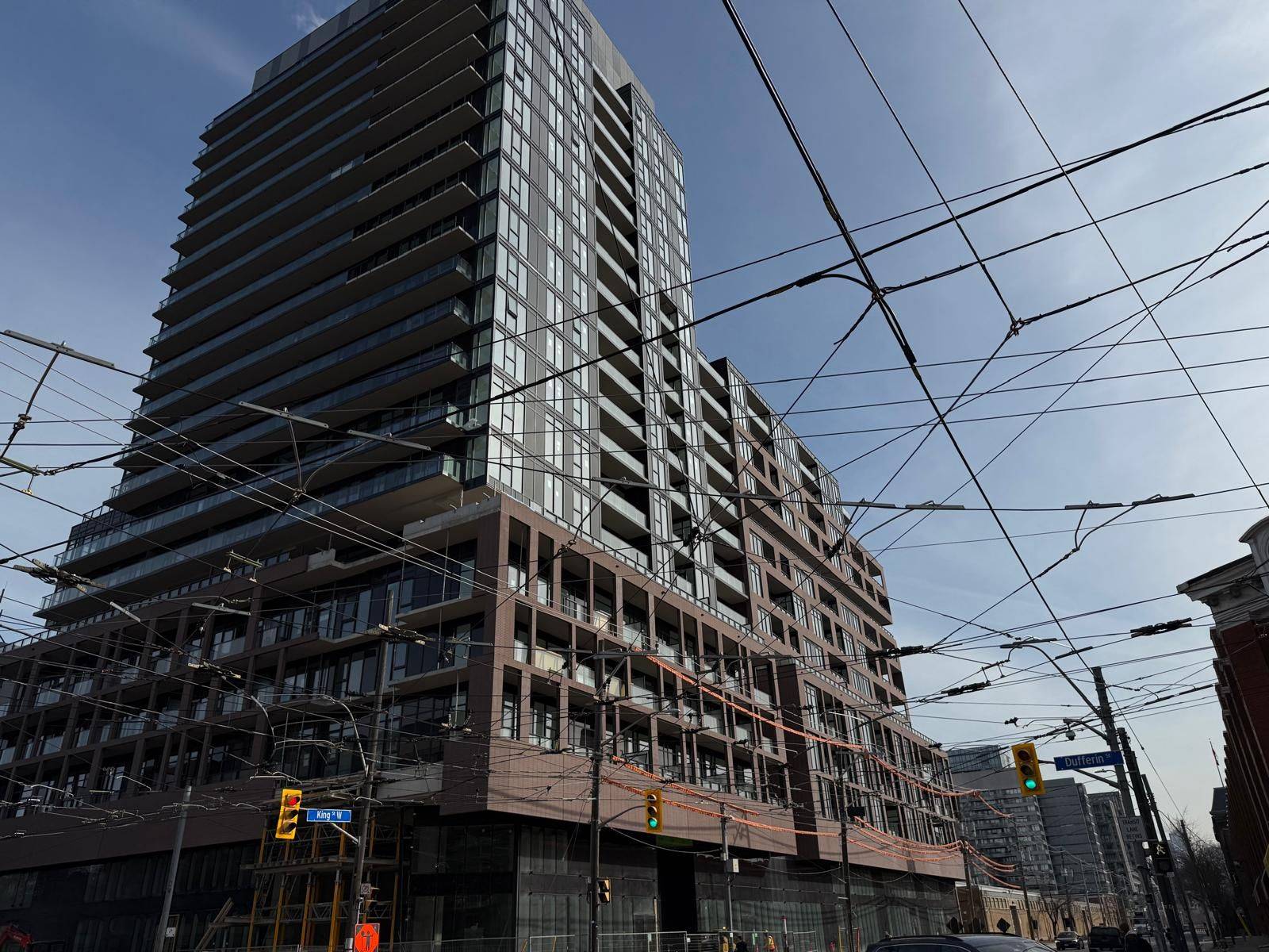 Toronto W01, ON M6K 1Z5,285 Dufferin ST #522