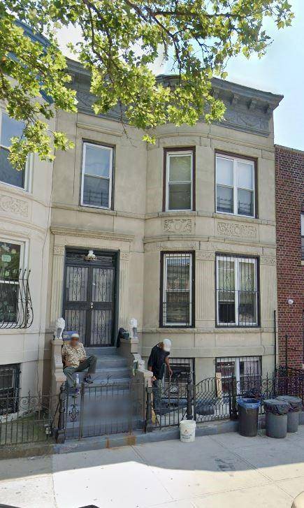 Brooklyn, NY 11213,1254 Park PL #3