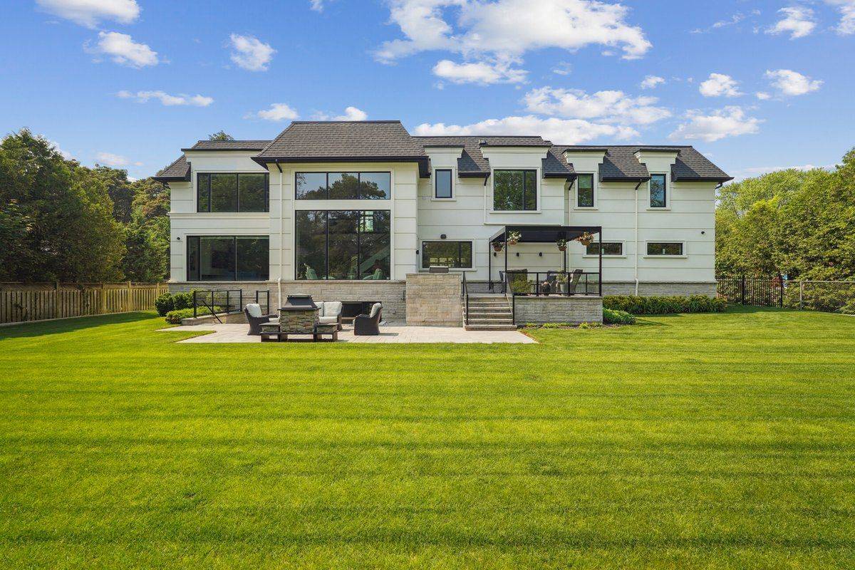 Oakville, ON L6J 2A4,1260 Braeside DR