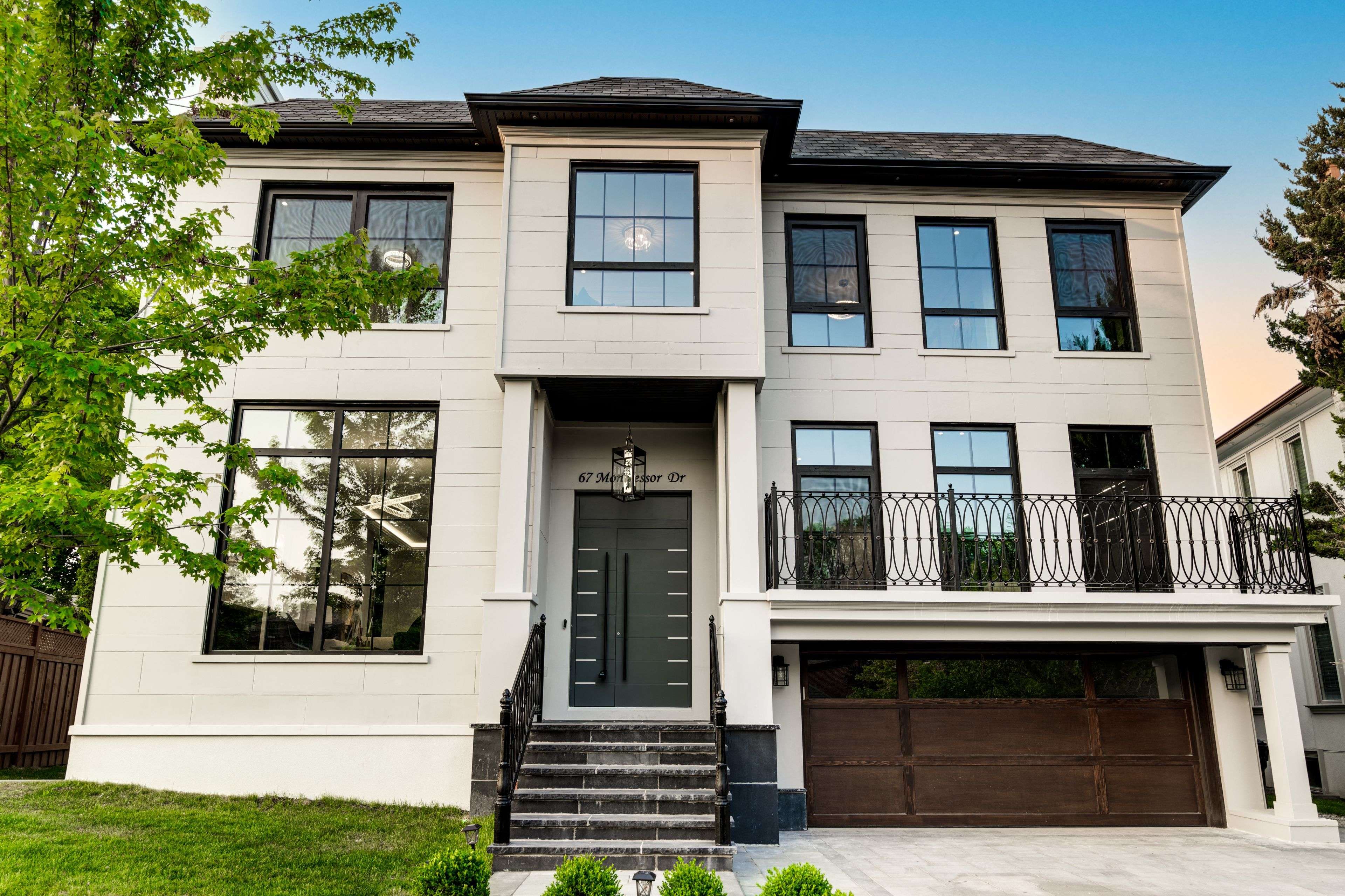 Toronto C12, ON M2P 1Z3,67 Montressor DR N