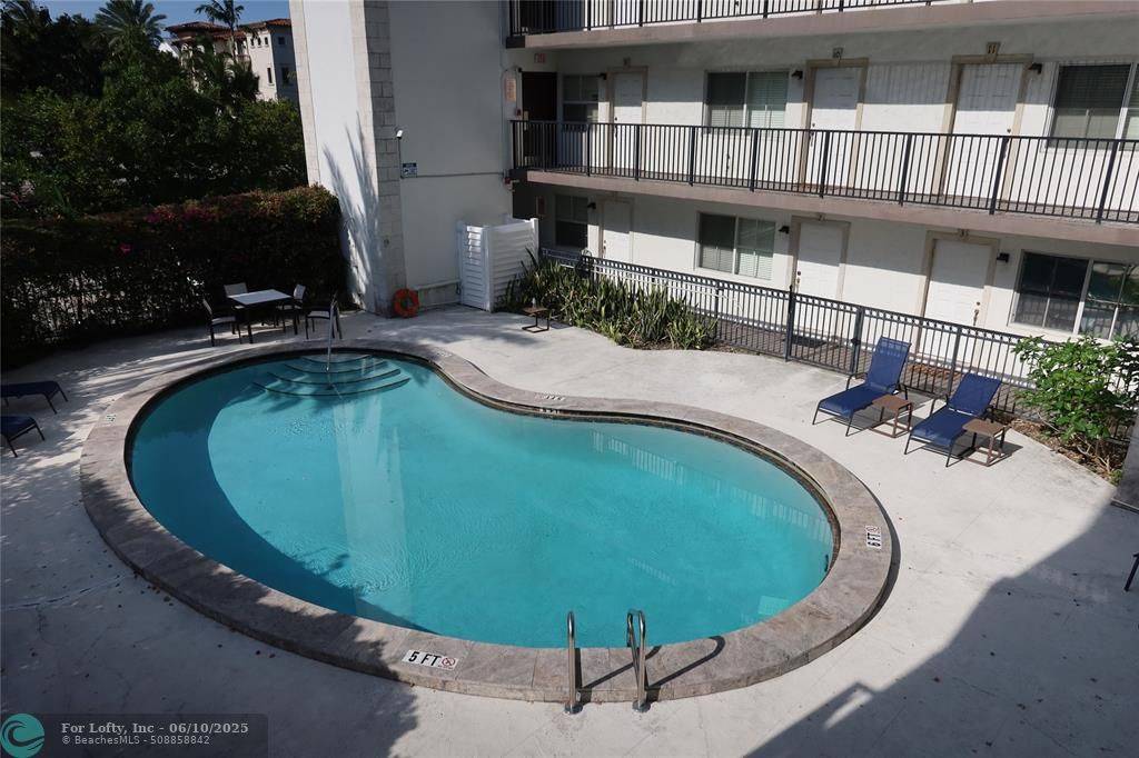 Fort Lauderdale, FL 33301,924 SE 2nd St  #17