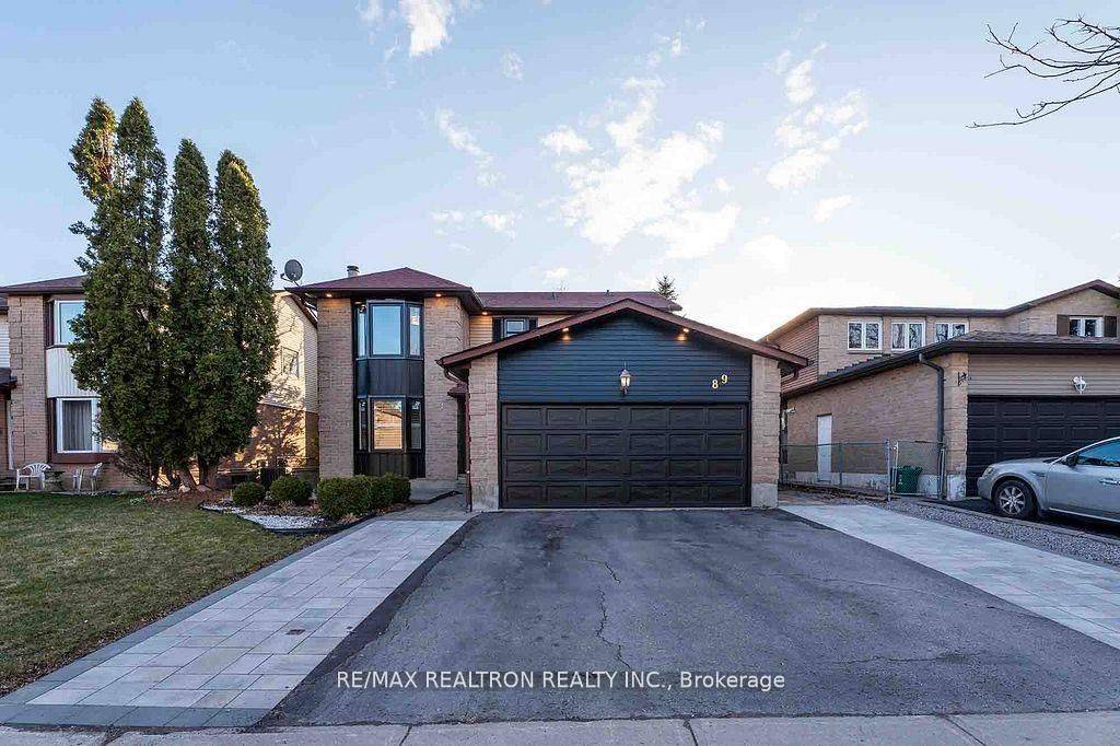 Aurora, ON L4G 3R2,89 Batson DR #Basement