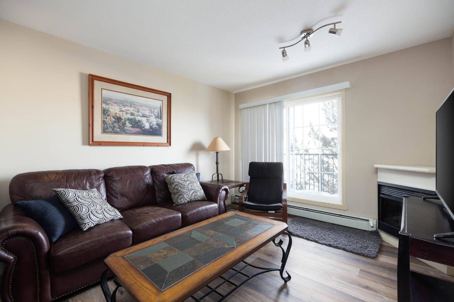 Fort Mcmurray, AB T9K 2W3,200 Lougheed DR #2300