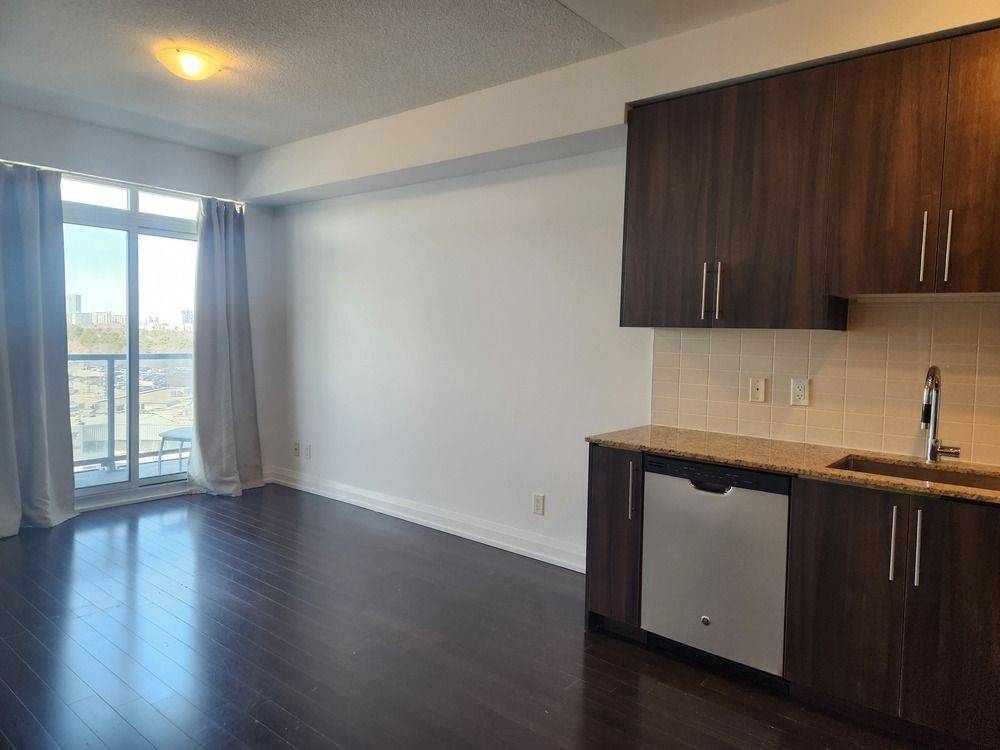 Markham, ON L3T 0C8,7161 Yonge ST #518